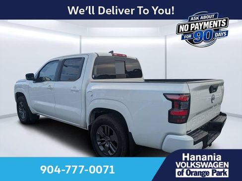 Used 2025 Nissan Frontier SV w/ SV Convenience Package RWD image 5