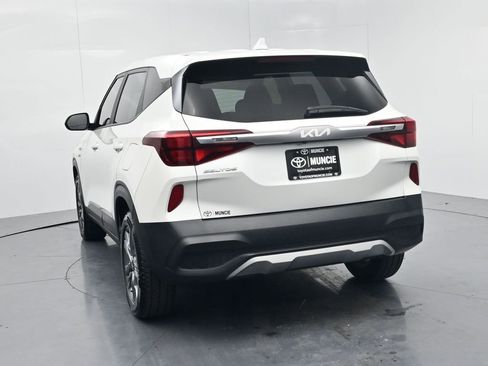 Used 2022 Kia Seltos LX image 6