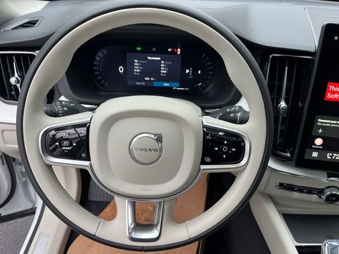 New 2026 Volvo XC60 B5 Ultra w/ Protection Package Premier image 11