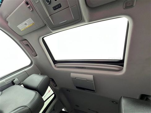 Used 2015 GMC Yukon SLT w/ Open Road Package image 28