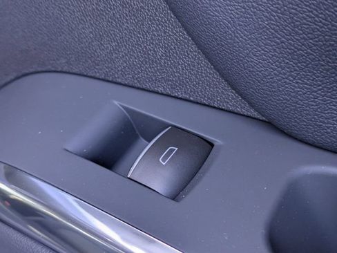 New 2026 Chevrolet Traverse High Country FWD image 37