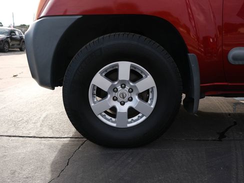 Used 2015 Nissan Xterra PRO-4X AWD/4WD image 9