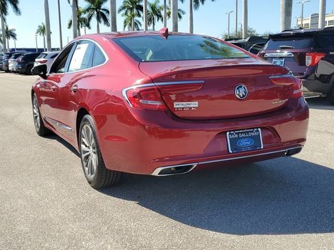 Used 2018 Buick LaCrosse Essence image 4
