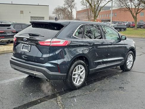 Used 2023 Ford Edge SEL w/ Convenience Package image 4