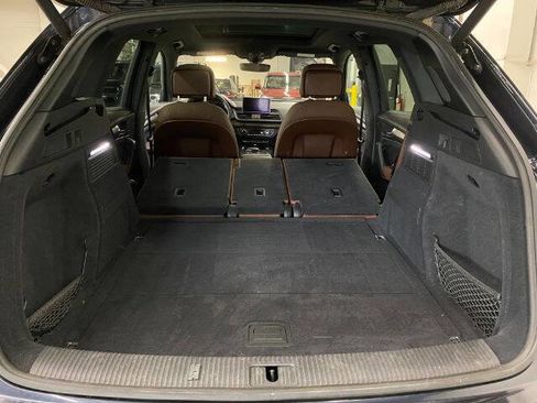 Used 2018 Audi Q5 2.0T Premium Plus w/ Premium Plus Package image 16