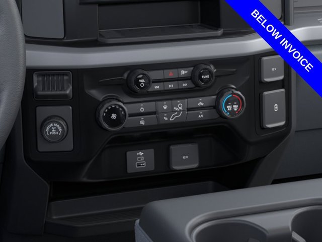 New 2026 Ford F350 XL w/ XL Chrome Package RWD image 15