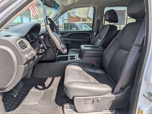 Used 2013 Chevrolet Silverado 2500 LTZ w/ LTZ Plus Package AWD/4WD image 11