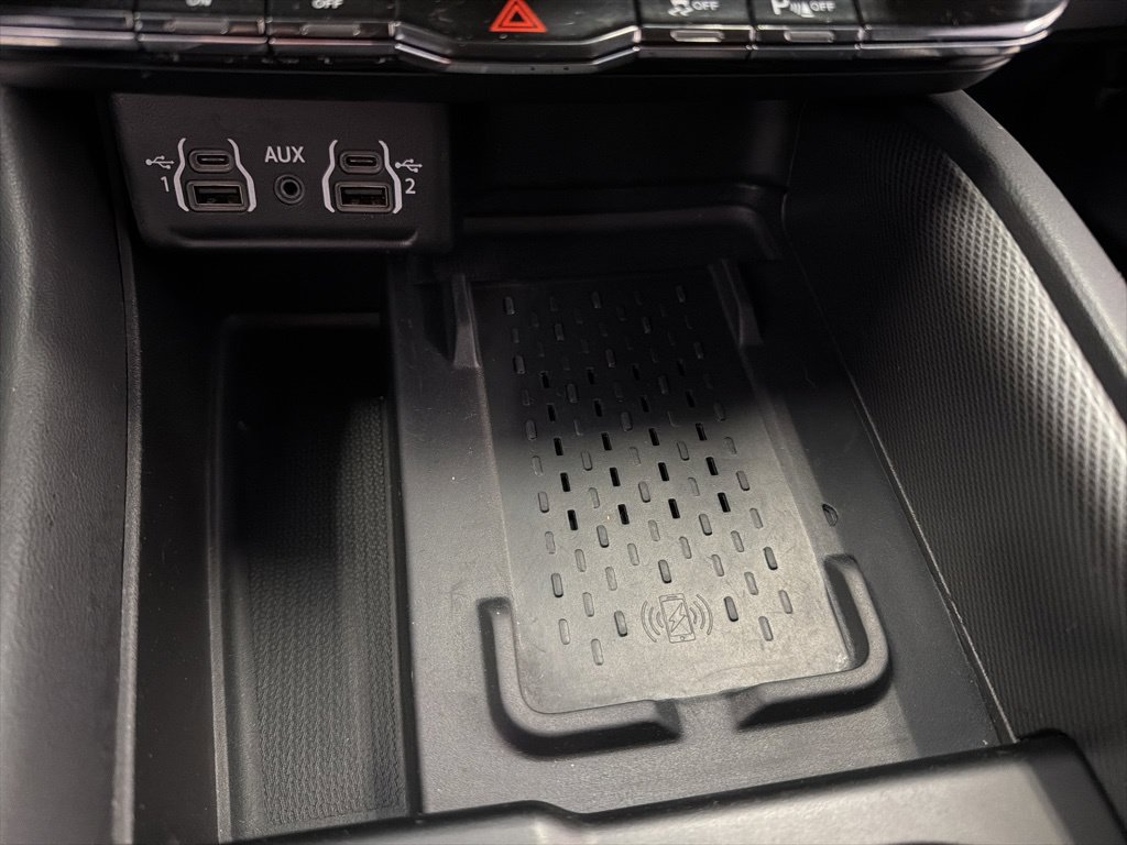Certified 2025 Dodge Durango R/T w/ Blacktop Package AWD/4WD image 14