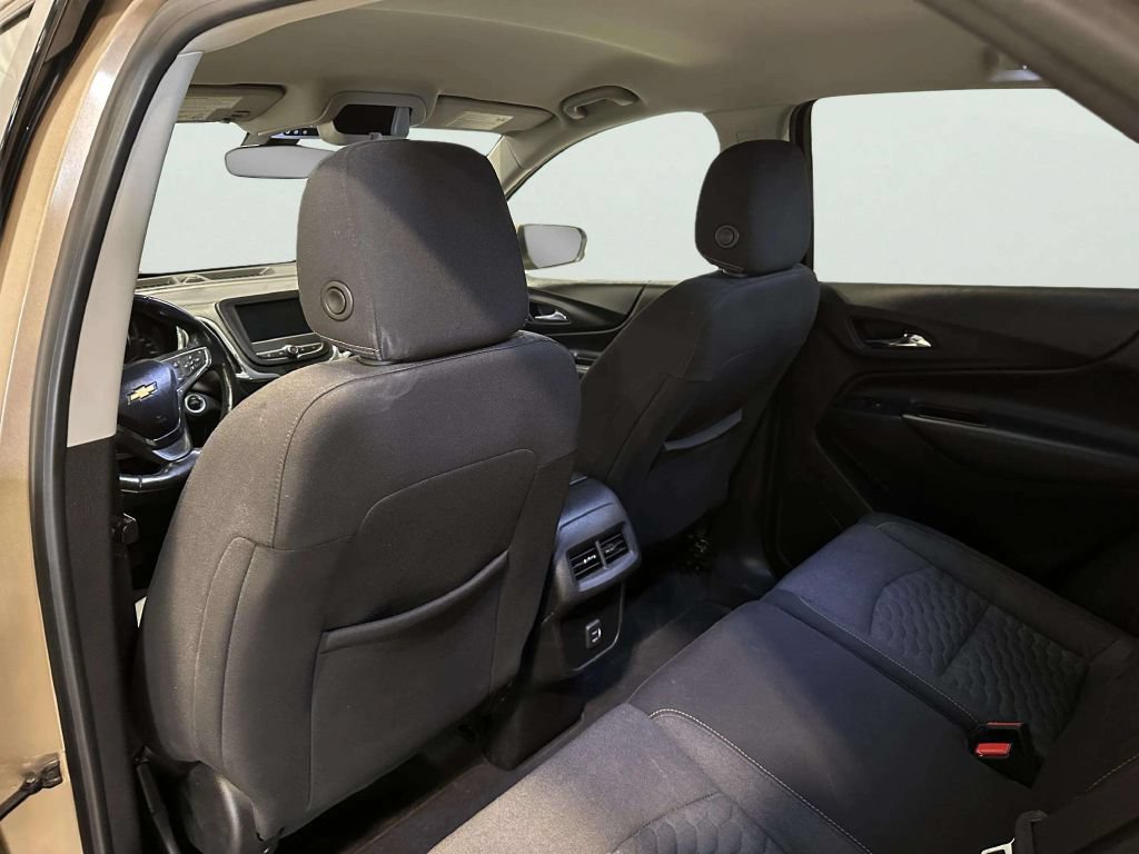 Used 2019 Chevrolet Equinox LT FWD image 18