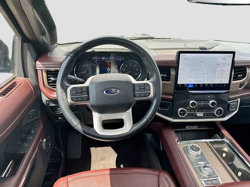 Used 2022 Ford Expedition Limited AWD/4WD image 24