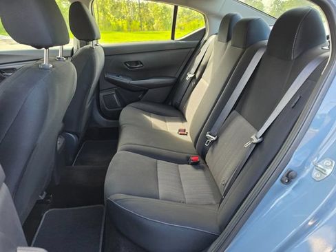 Used 2024 Nissan Sentra SV FWD image 7