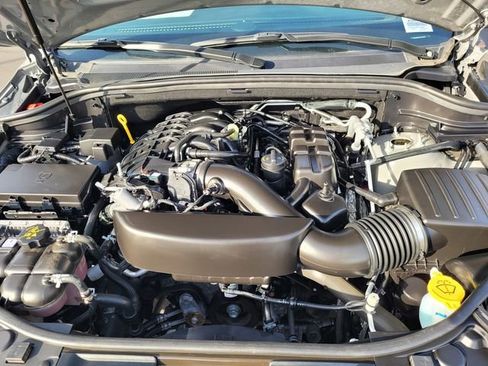 Used 2025 Dodge Durango GT image 32