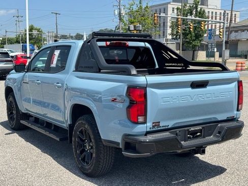 Used 2026 Chevrolet Colorado Z71 w/ Midnight Edition AWD/4WD image 4