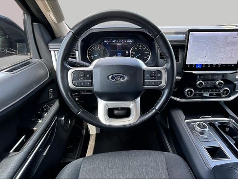 Used 2024 Ford Expedition Max XLT RWD image 6