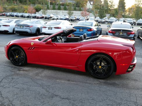 Used 2014 Ferrari California image 72