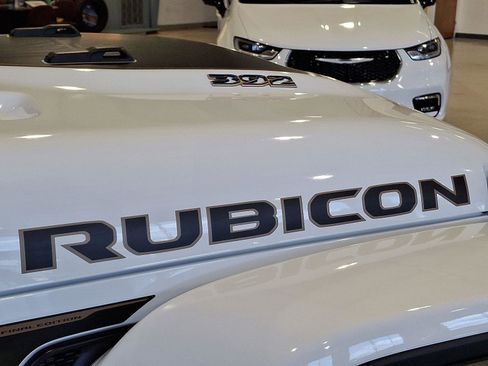 New 2025 Jeep Wrangler Unlimited Rubicon 392 image 17