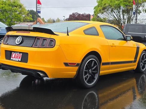 Used 2013 Ford Mustang Boss 302 w/ Boss 302 Accessory Pkg RWD image 3