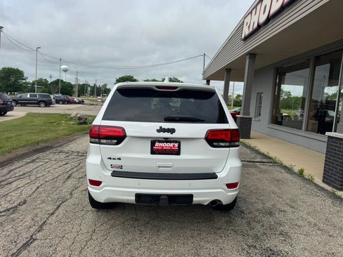 Used 2021 Jeep Grand Cherokee Laredo X AWD/4WD image 4