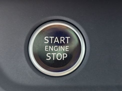 Certified 2025 Audi Q3 2.0T Premium w/ Convenience Package image 21