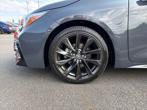 Used 2024 Toyota Corolla SE w/ SE Premium Package FWD image 39