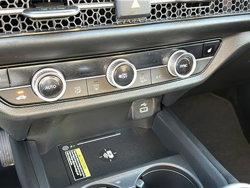 Used 2025 Honda HR-V EX-L image 17