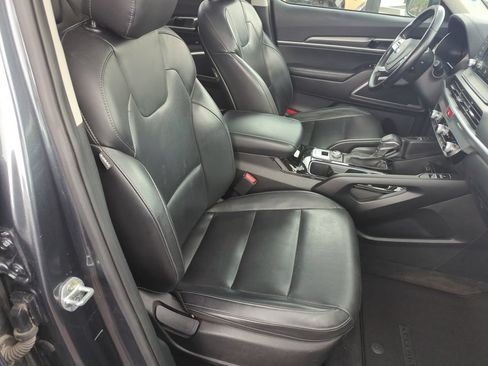 Used 2021 Kia Telluride S FWD image 39