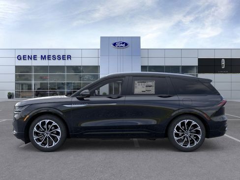 New 2026 Lincoln Nautilus Reserve image 25