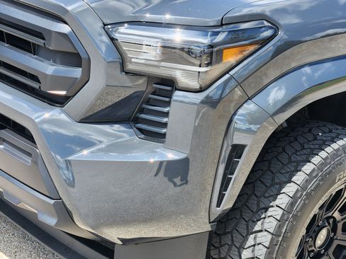 Used 2024 Toyota Tacoma SR AWD/4WD image 26