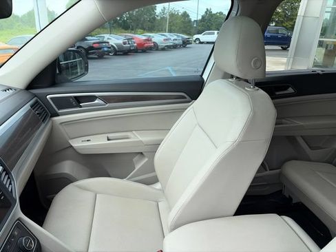 Used 2019 Volkswagen Atlas SE w/ Panoramic Sunroof Package AWD/4WD image 11