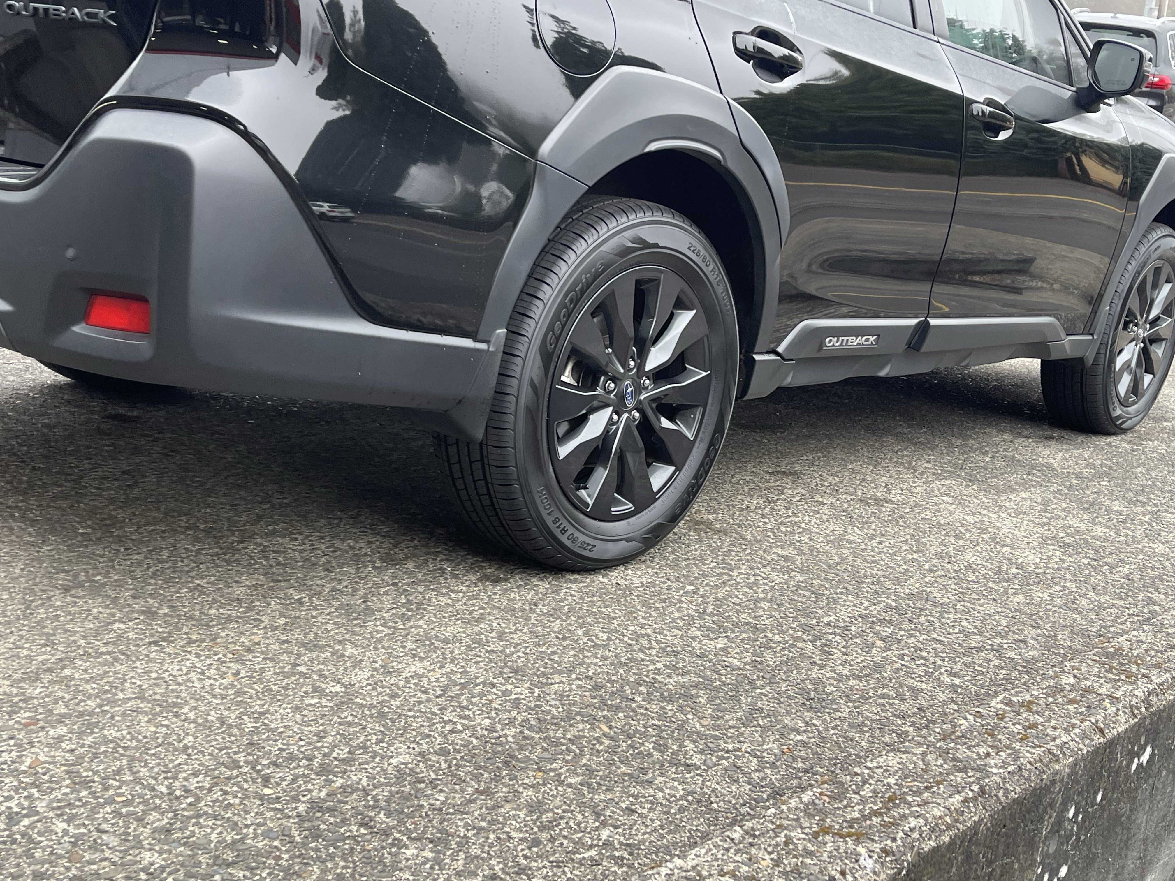 Used 2024 Subaru Outback Onyx Edition AWD/4WD image 9