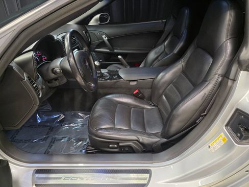 Used 2009 Chevrolet Corvette Coupe w/ Preferred Equipment Group RWD image 18