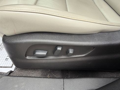 Used 2019 Cadillac XT4 Premium Luxury FWD image 23