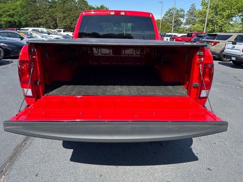 Used 2021 RAM 1500 Express RWD image 24