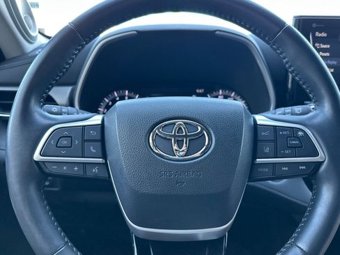 Used 2022 Toyota Highlander Limited AWD/4WD image 25