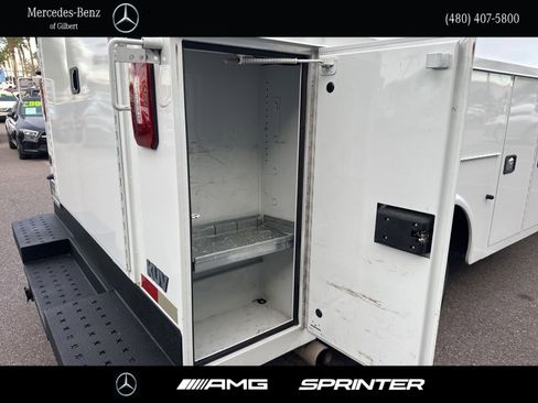 Used 2024 Ford E-350 and Econoline 350 Super Duty w/ Power Windows & Locks Group image 17