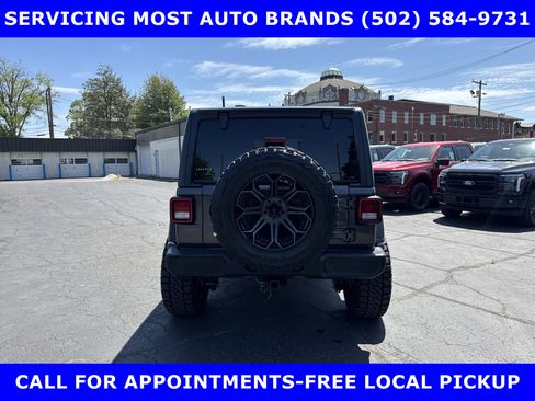 Used 2018 Jeep Wrangler Unlimited Sport S AWD/4WD image 7