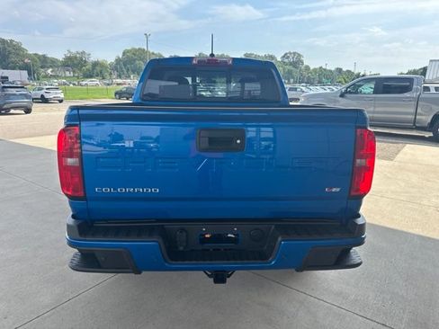 Used 2021 Chevrolet Colorado Z71 AWD/4WD image 9