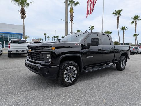 Used 2024 Chevrolet Silverado 2500 Custom AWD/4WD image 28