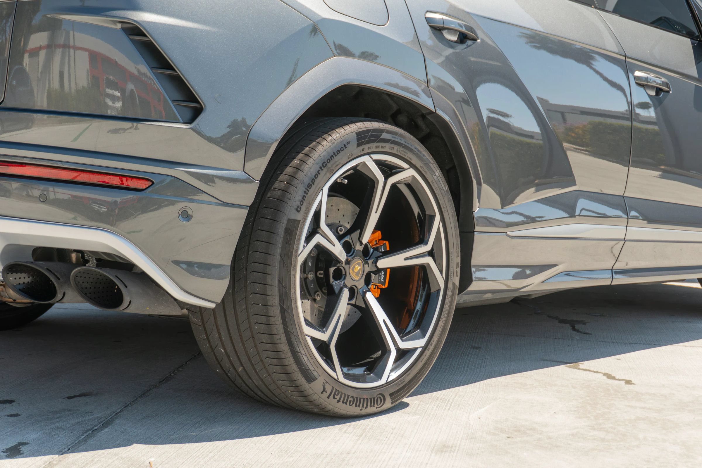 Used 2019 Lamborghini Urus AWD/4WD image 41
