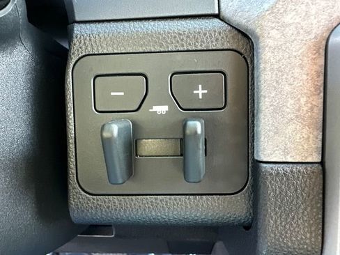 Used 2025 Toyota 4Runner Trailhunter AWD/4WD image 44