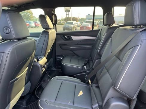 New 2026 Buick Enclave Preferred w/ Power Package FWD image 10