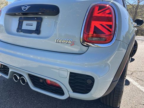 Used 2019 MINI Cooper S image 18