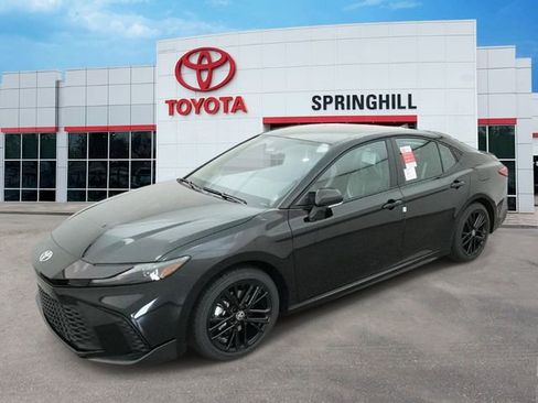 New 2026 Toyota Camry SE FWD image 1