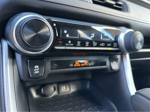 Used 2025 Toyota RAV4 LE image 26