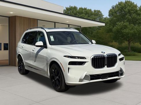 New 2026 BMW X7 xDrive40i w/ Premium Package image 6