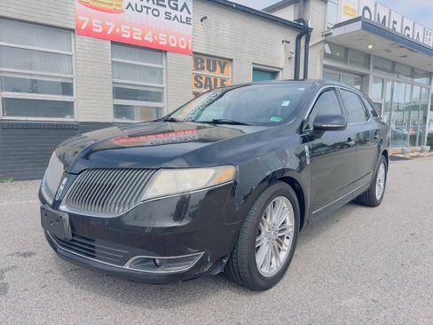 Used 2014 Lincoln MKT AWD w/ Equipment Group 201A image 2