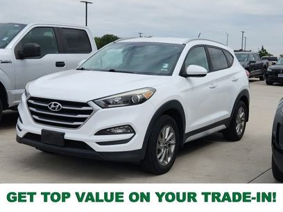 Used 2017 Hyundai Tucson SE w/ SE Popular Package 02