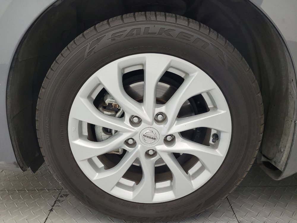 Used 2019 Nissan Sentra SV FWD image 31