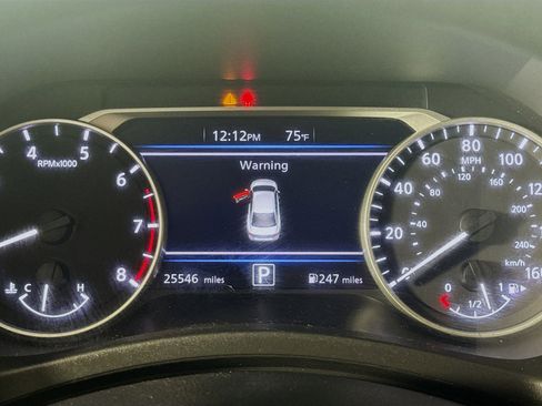 Used 2025 Nissan Sentra SV FWD image 16