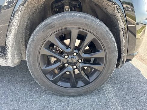 Used 2021 Jeep Grand Cherokee Laredo X AWD/4WD image 11
